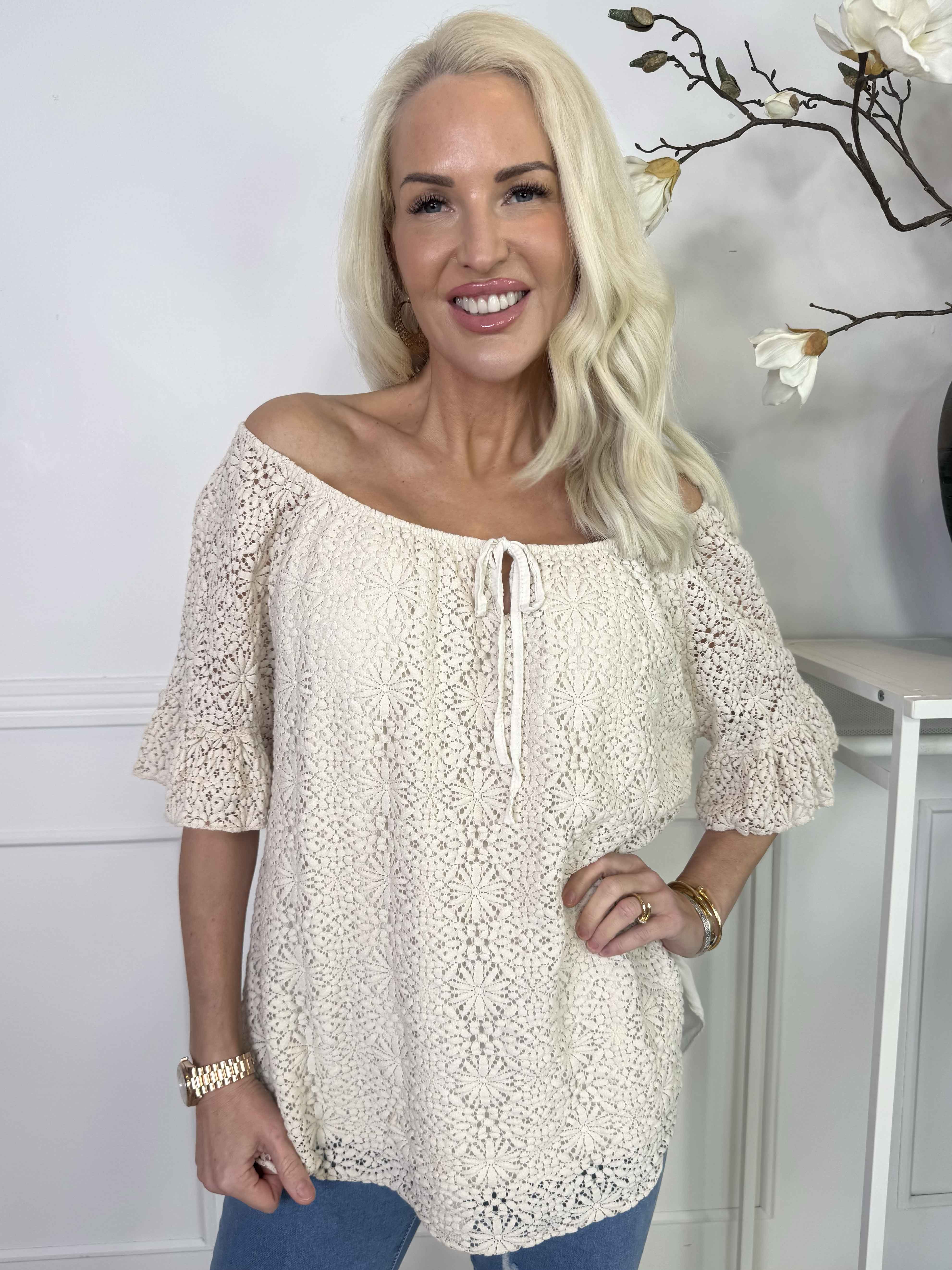 Elisa - Tunika i bomull med spets framtill och elastisk halsringning